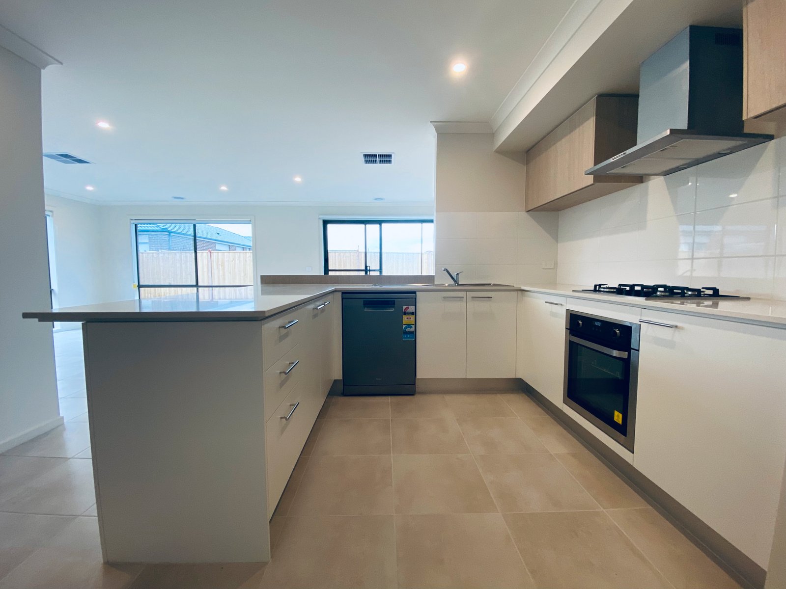 Gallery: 311 Boundary Road