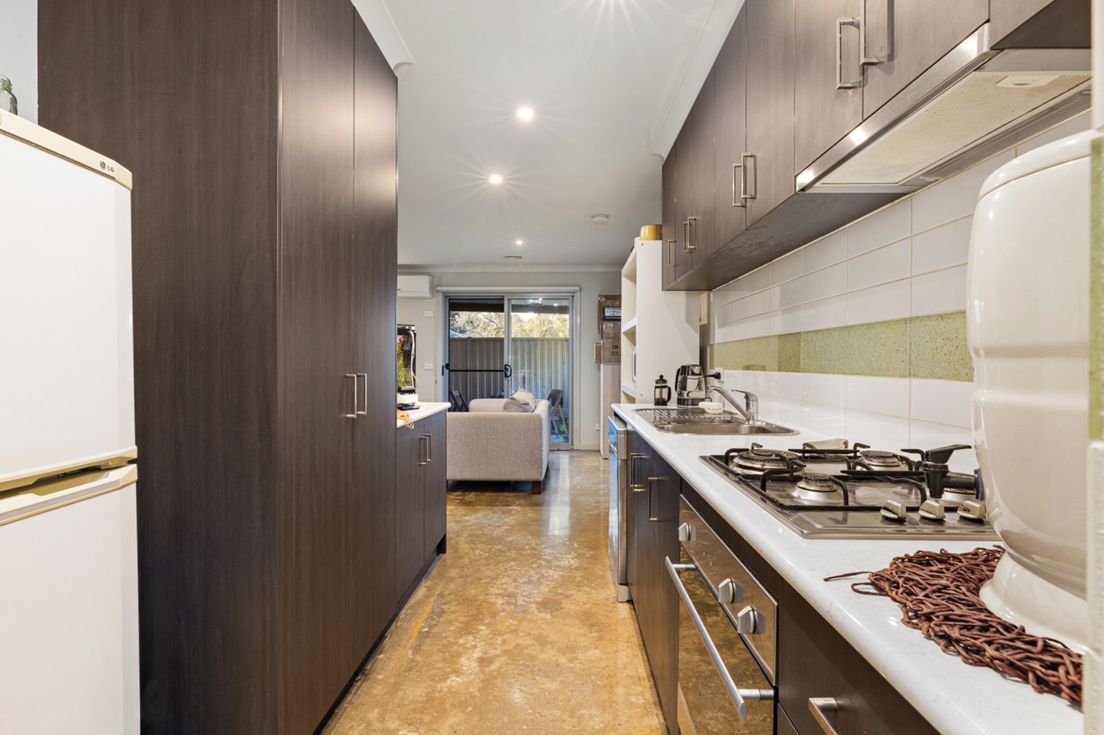 Gallery: 3/11 Cecile Court