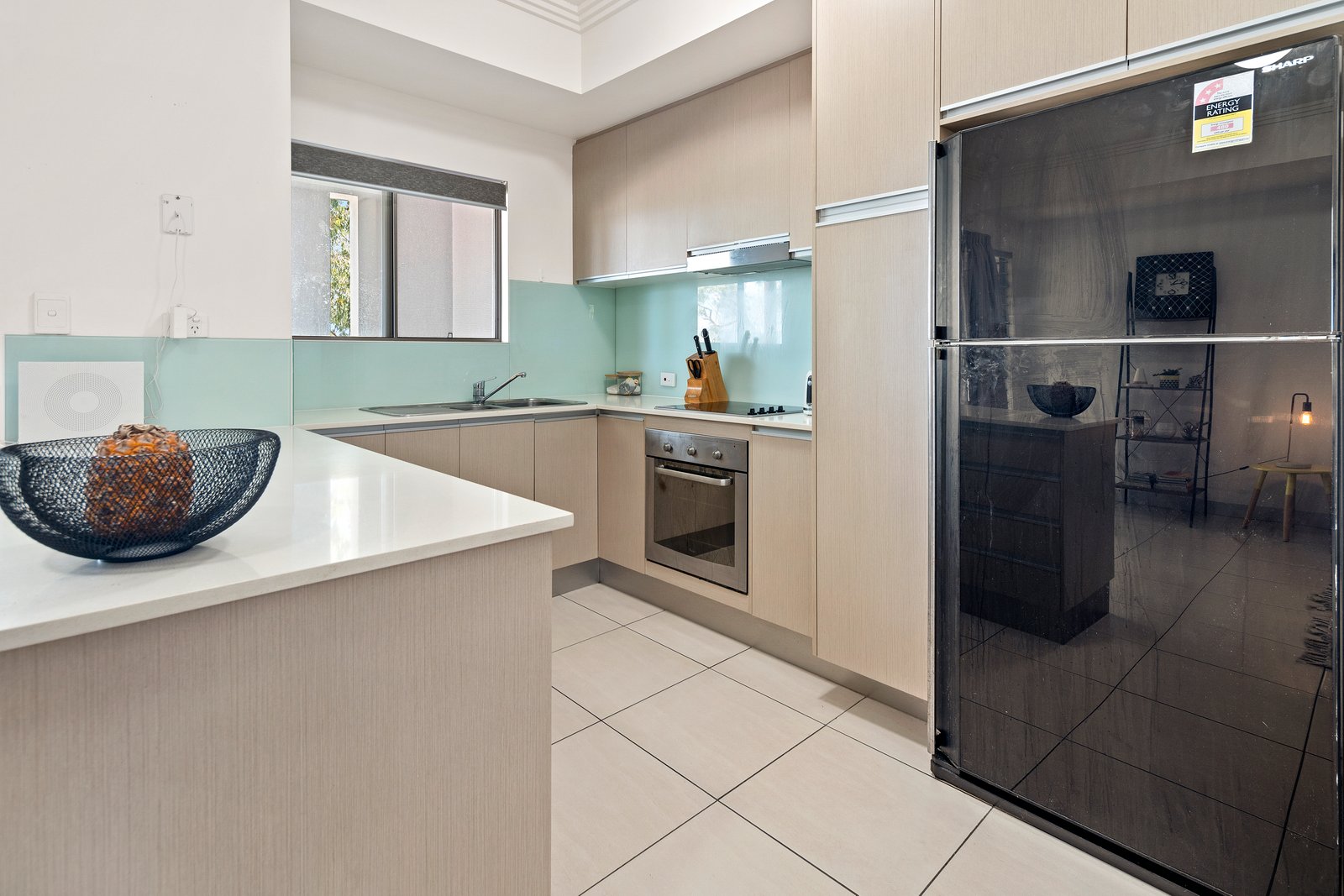 3/11 Eshelby Drive CANNONVALE 9