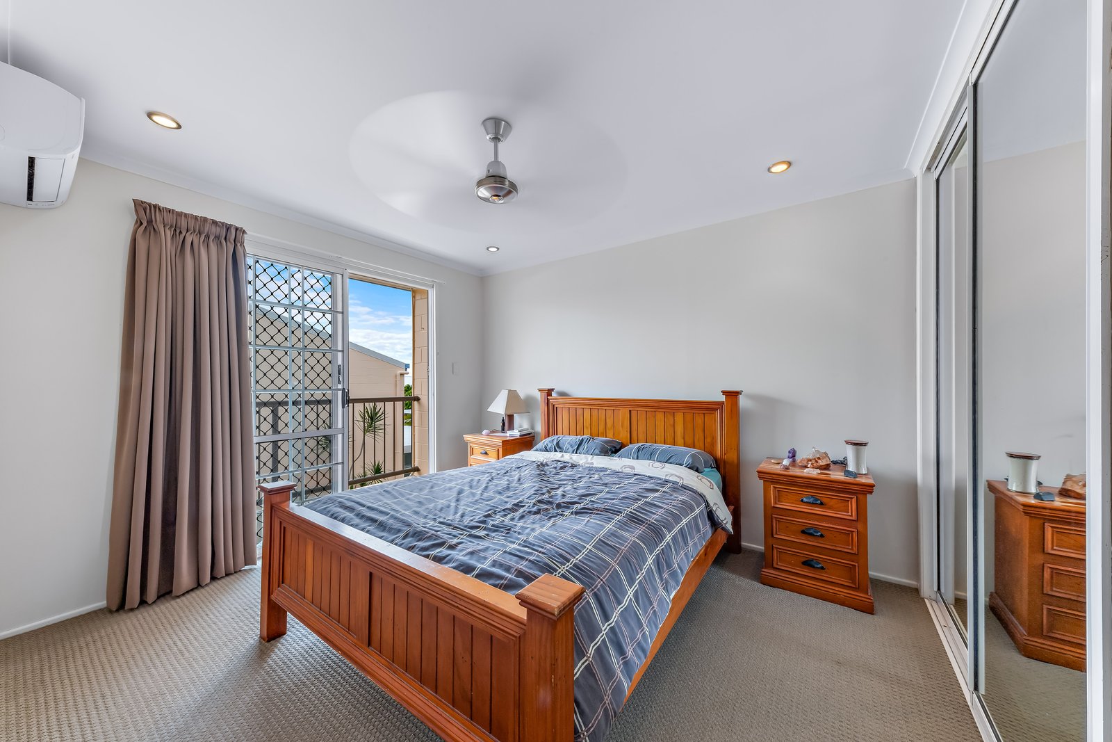 3/11 Island Drive CANNONVALE 6
