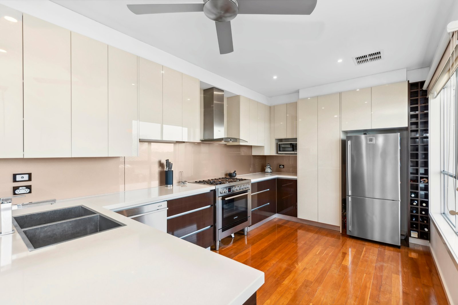 Gallery: 3/11 Jinjella Road