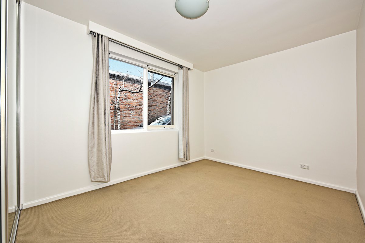 Gallery: 3/11 Kooyong Road