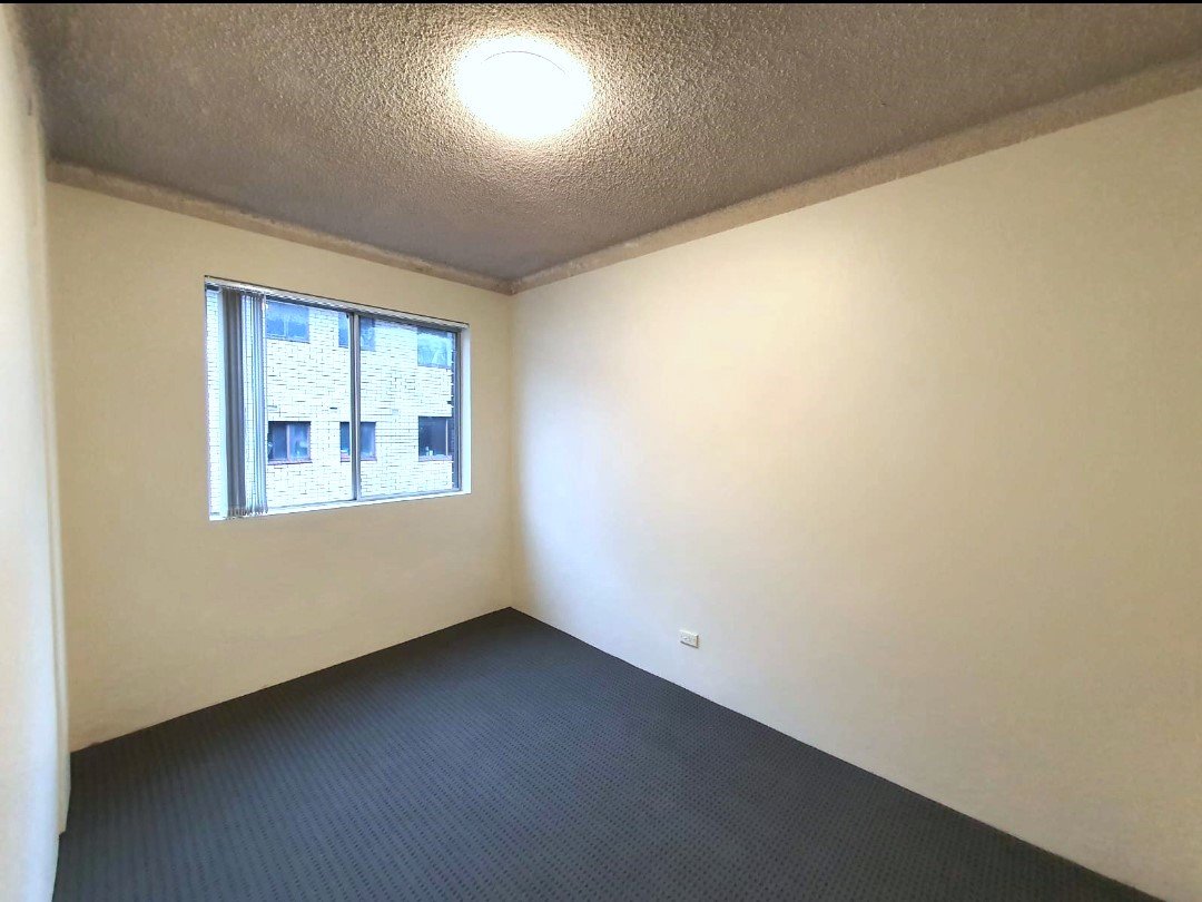 3/11 Lachlan Street LIVERPOOL 7