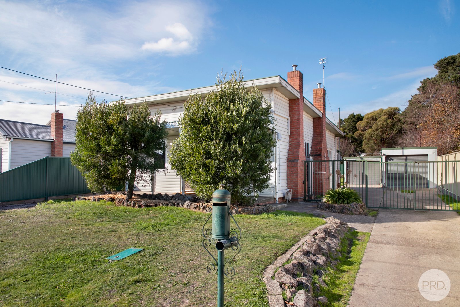 311 Larter Street CANADIAN 1