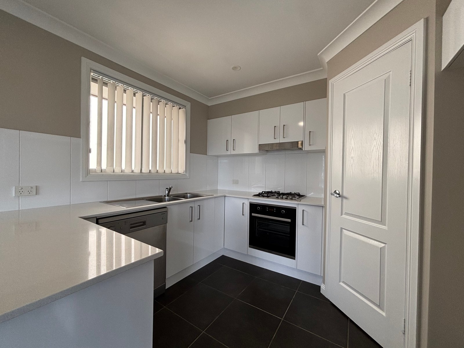 3/11 Orchid Street TAMWORTH 2