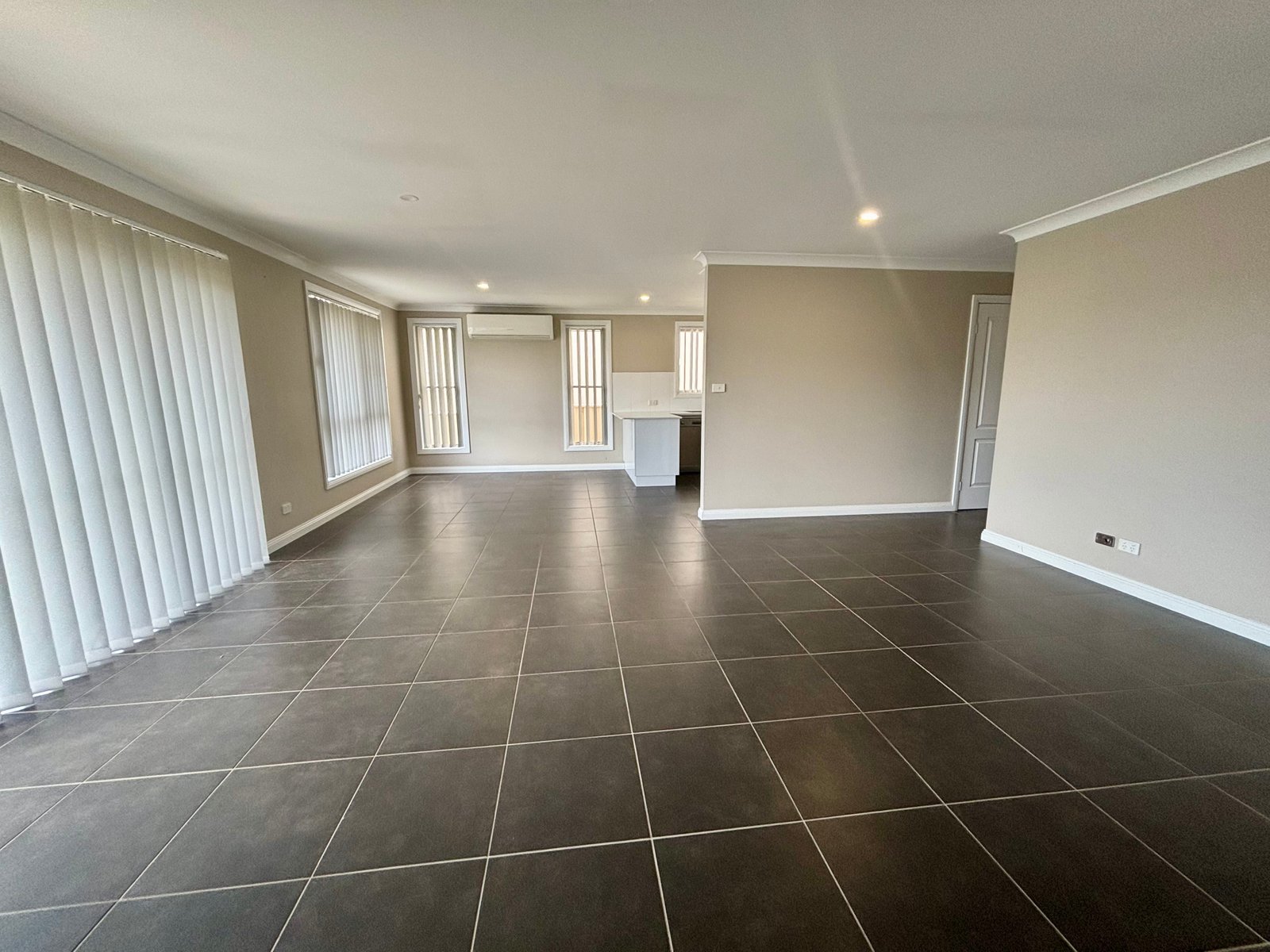 3/11 Orchid Street TAMWORTH 7