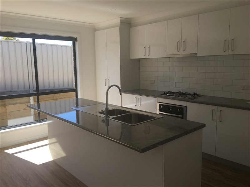 3/11 Semmens Street LONG GULLY 3