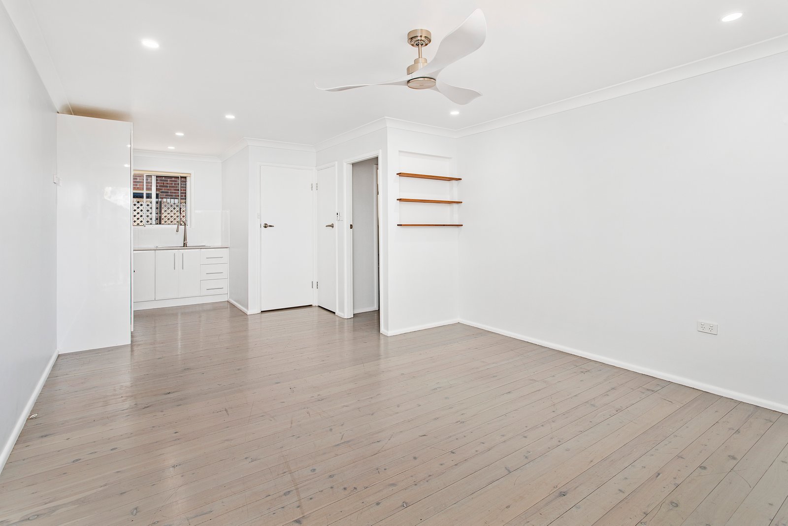 3/11 Thalassa Avenue EAST CORRIMAL 3