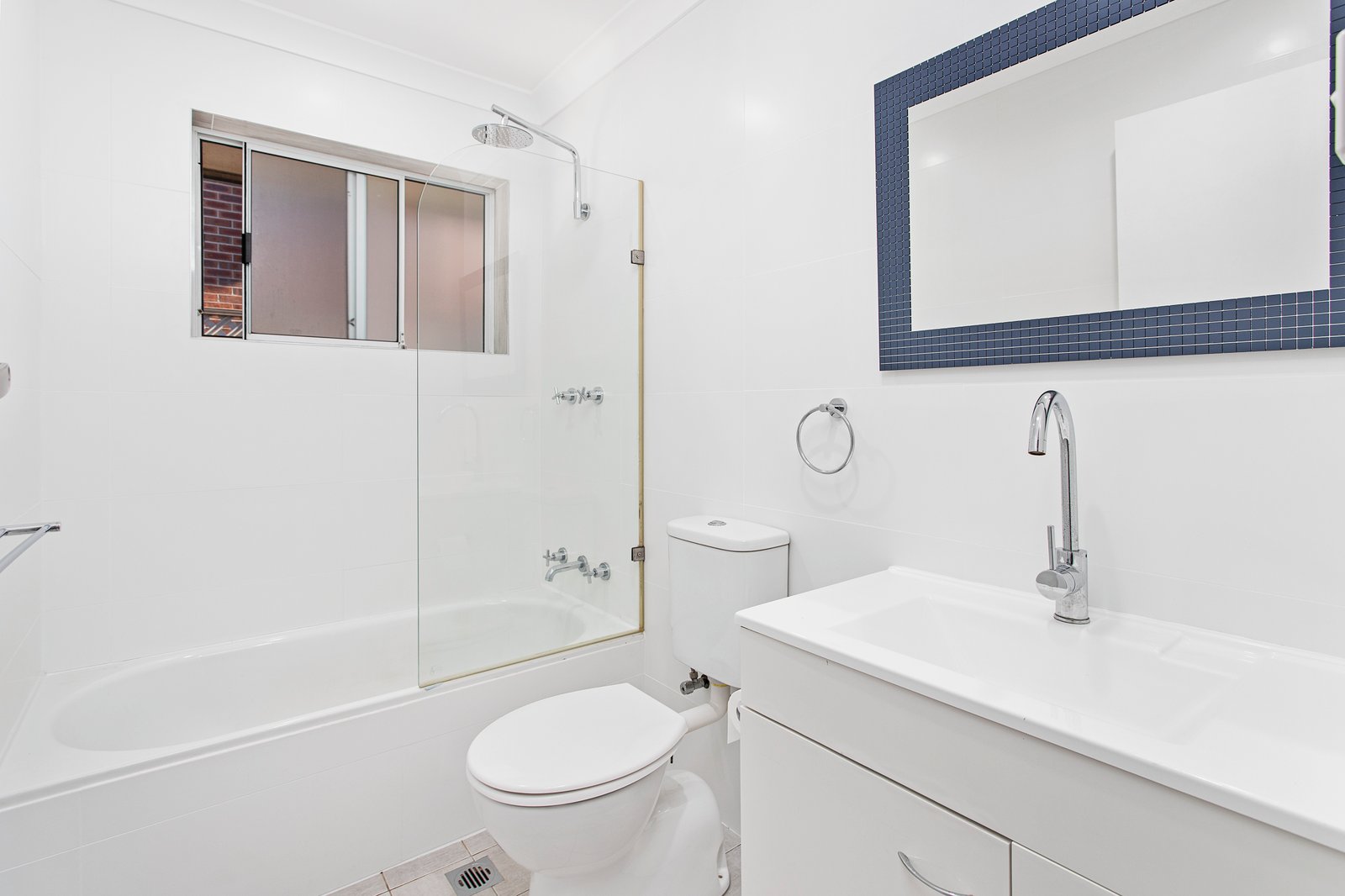 3/11 Thalassa Avenue EAST CORRIMAL 6