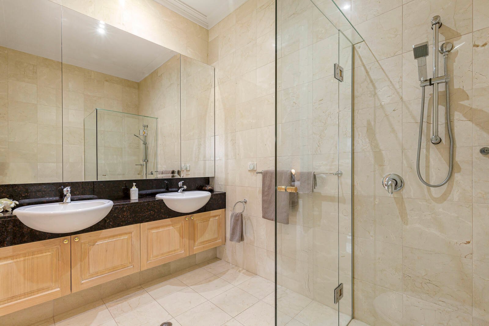 Real Estate and Property in 3/11 Tintern Avenue, Toorak, VIC