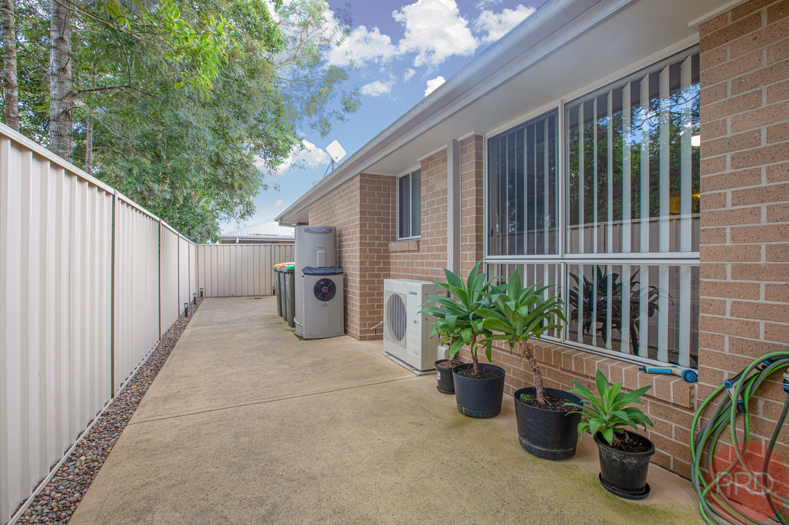 3/11 Windermere Road LOCHINVAR 4