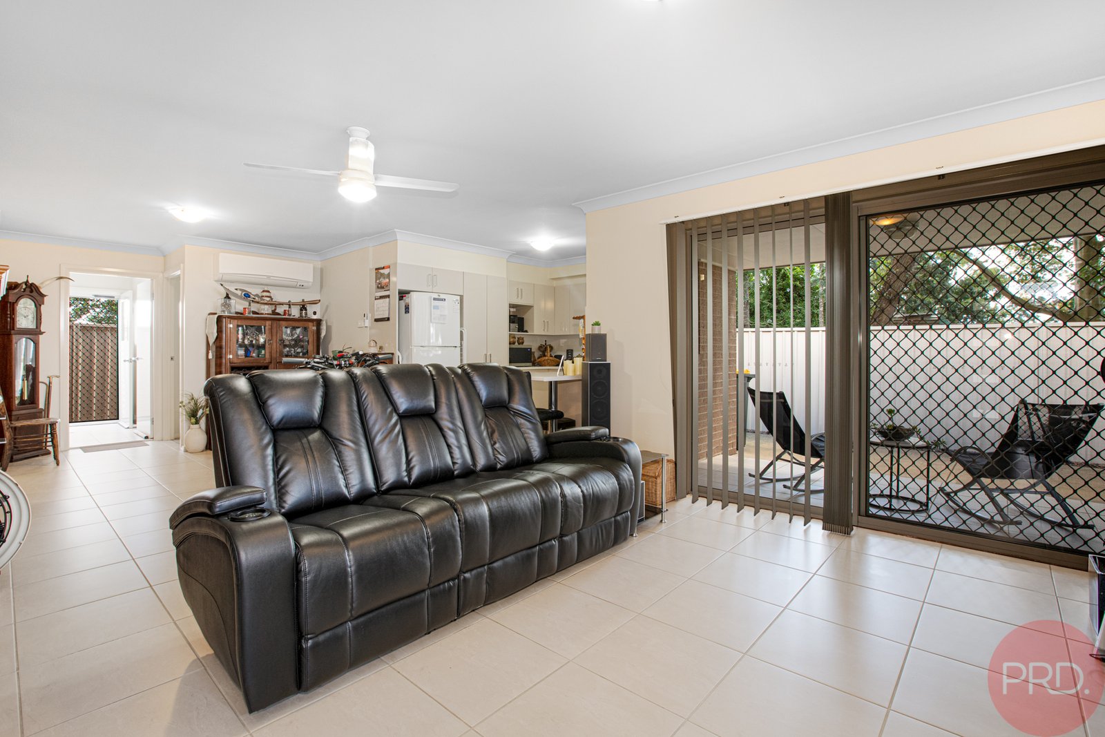 3/11 Windermere Road LOCHINVAR 12