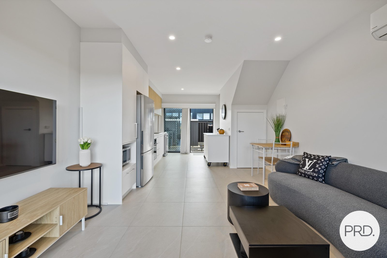 31/10 Margules Crescent TAYLOR 6