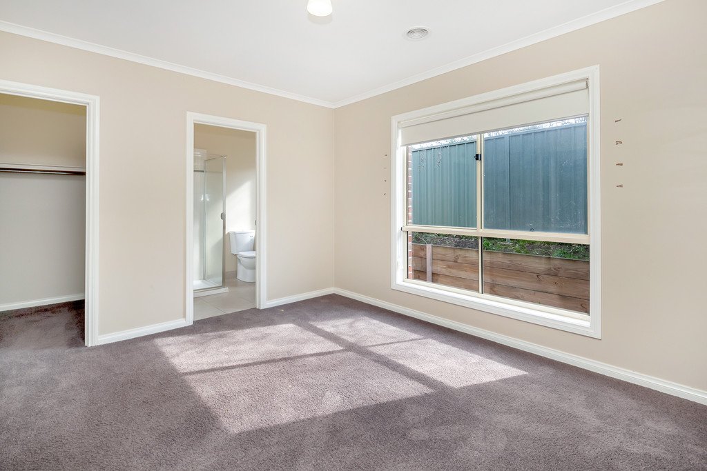 3/110 Yarrowee Parade REDAN 2
