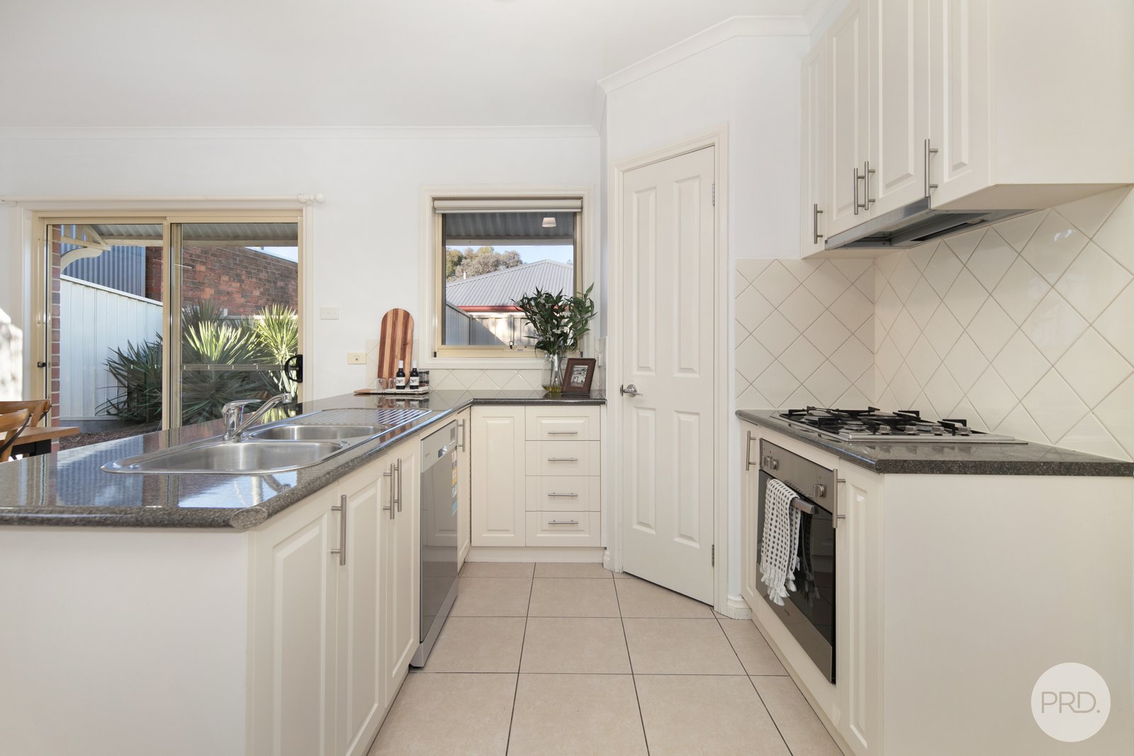 3/110 Yarrowee Parade REDAN 4