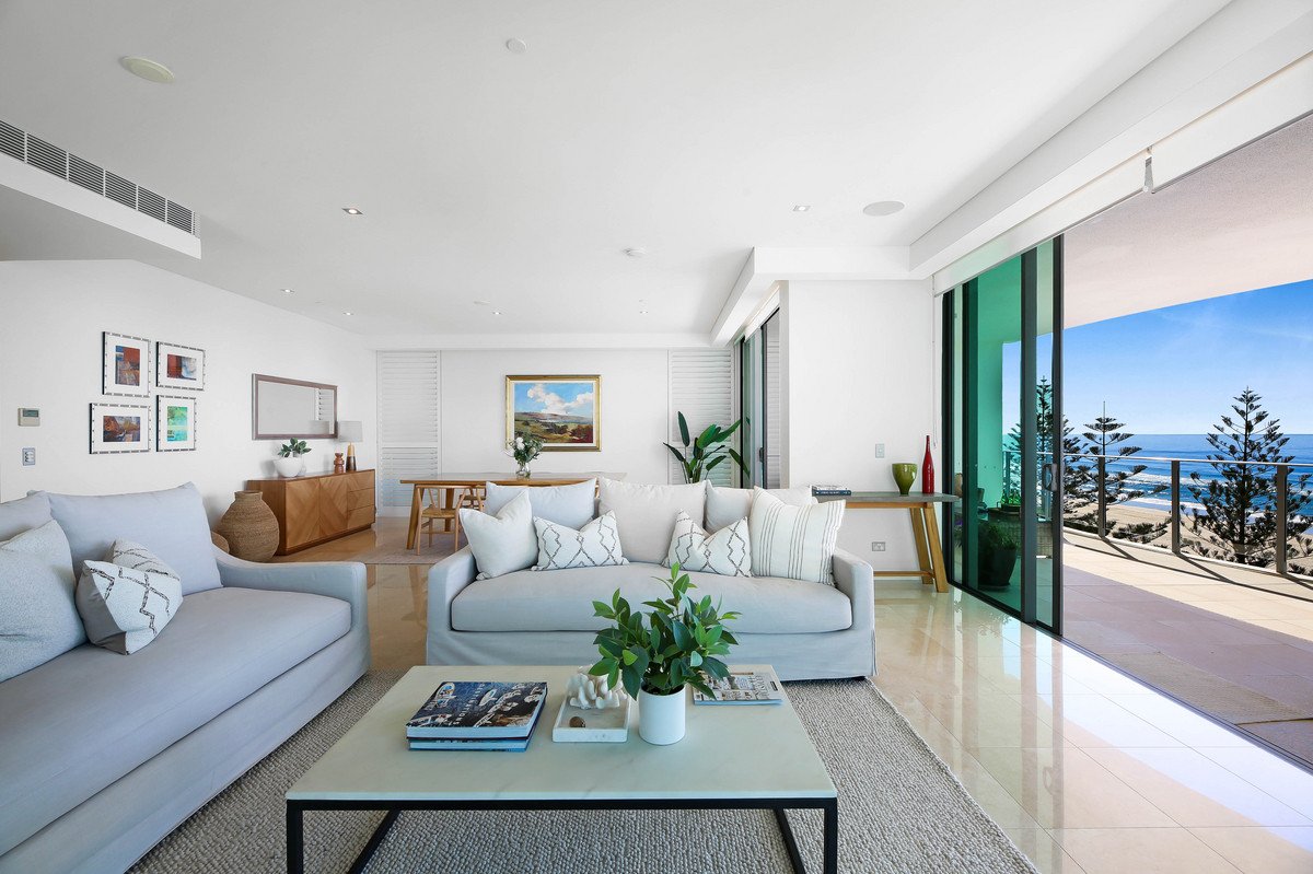 31/106 The Esplanade Burleigh Heads 5