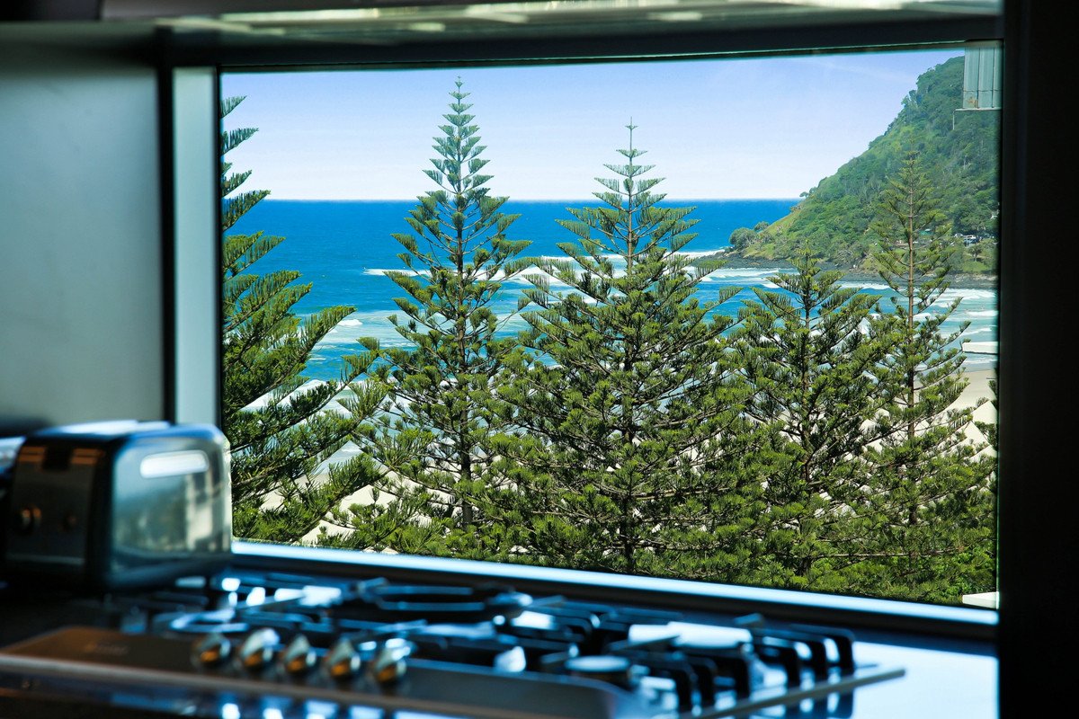 31/106 The Esplanade Burleigh Heads 15