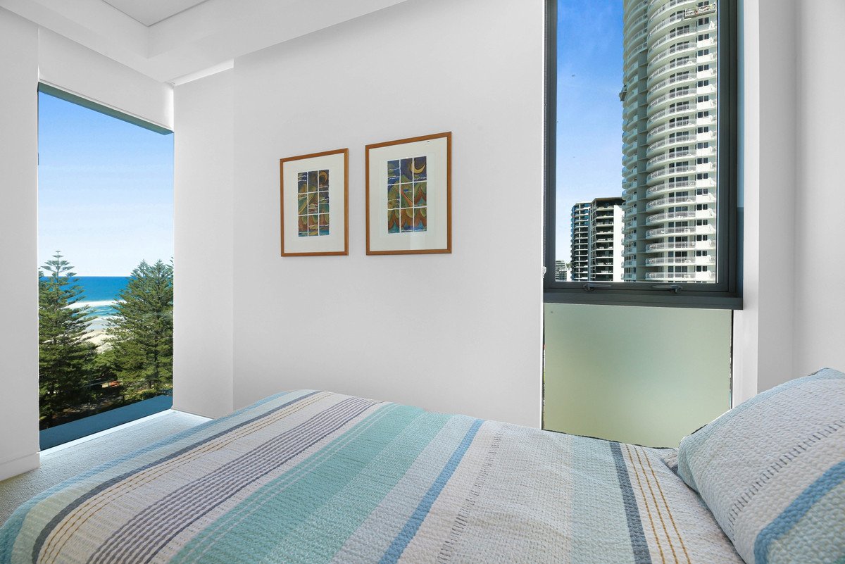 31/106 The Esplanade Burleigh Heads 21