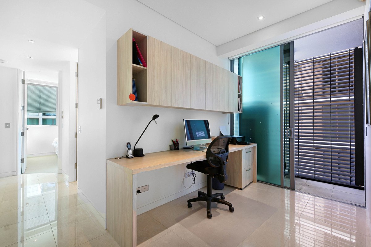 31/106 The Esplanade Burleigh Heads 25