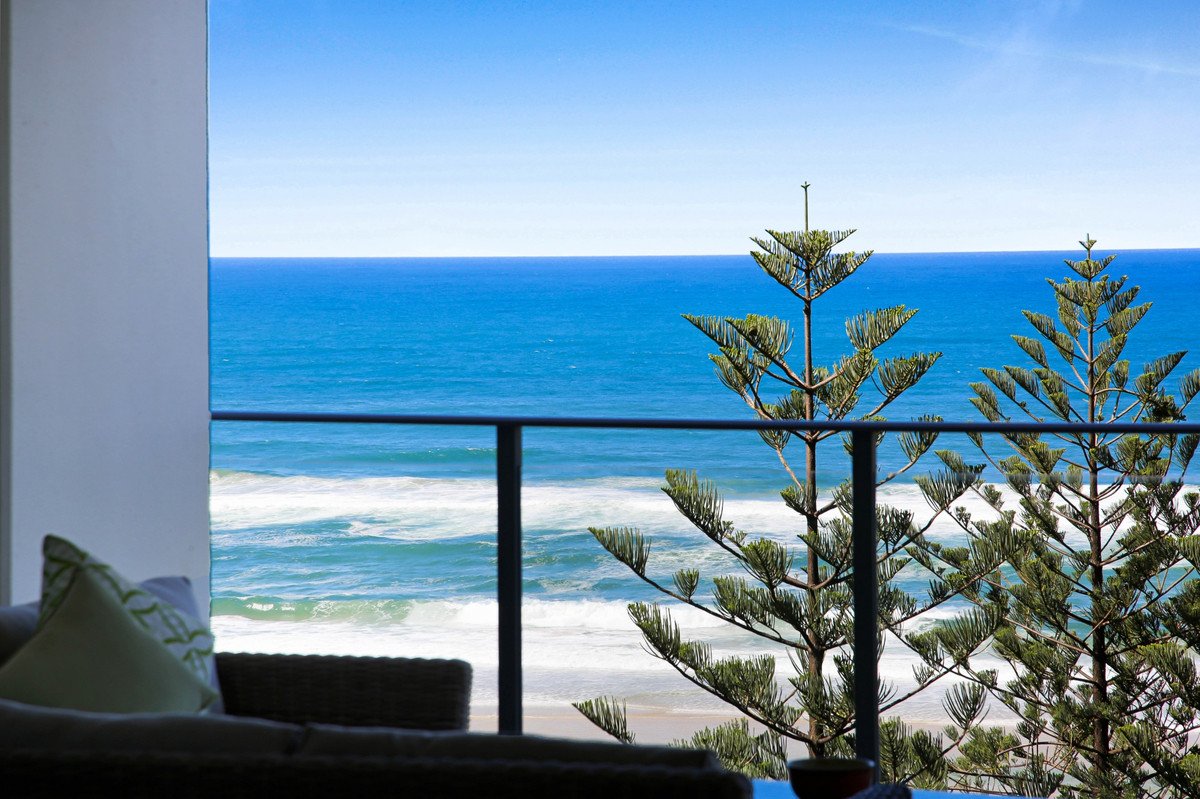 31/106 The Esplanade Burleigh Heads 27