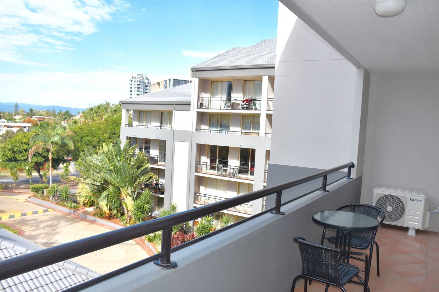 311/1-8 Paradise Island SURFERS PARADISE 12