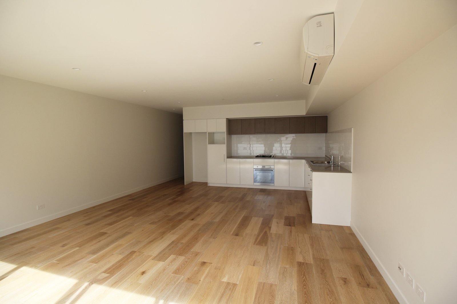 Gallery: 311/35-43 High Street