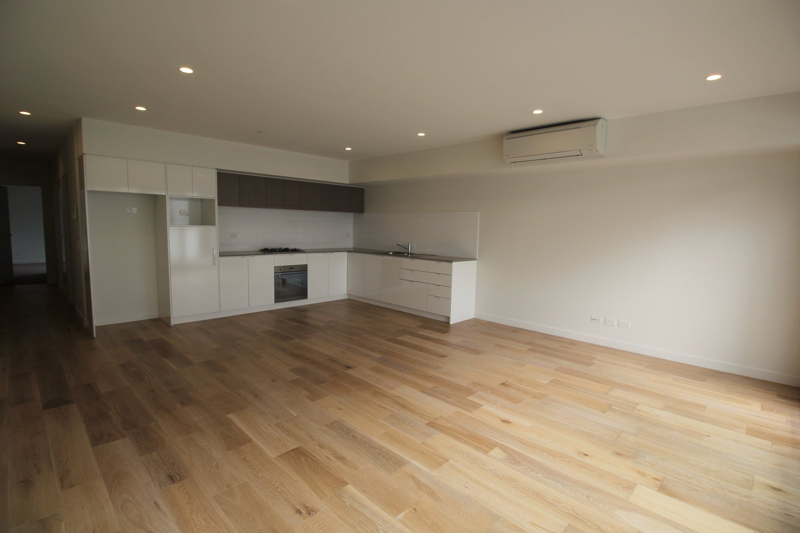 Gallery: 311/35-43 High Street