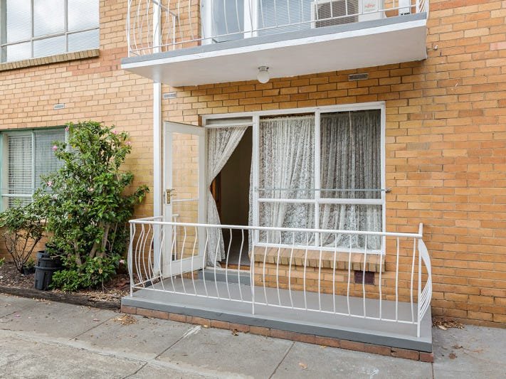 Gallery: 3/114 Hyde Street