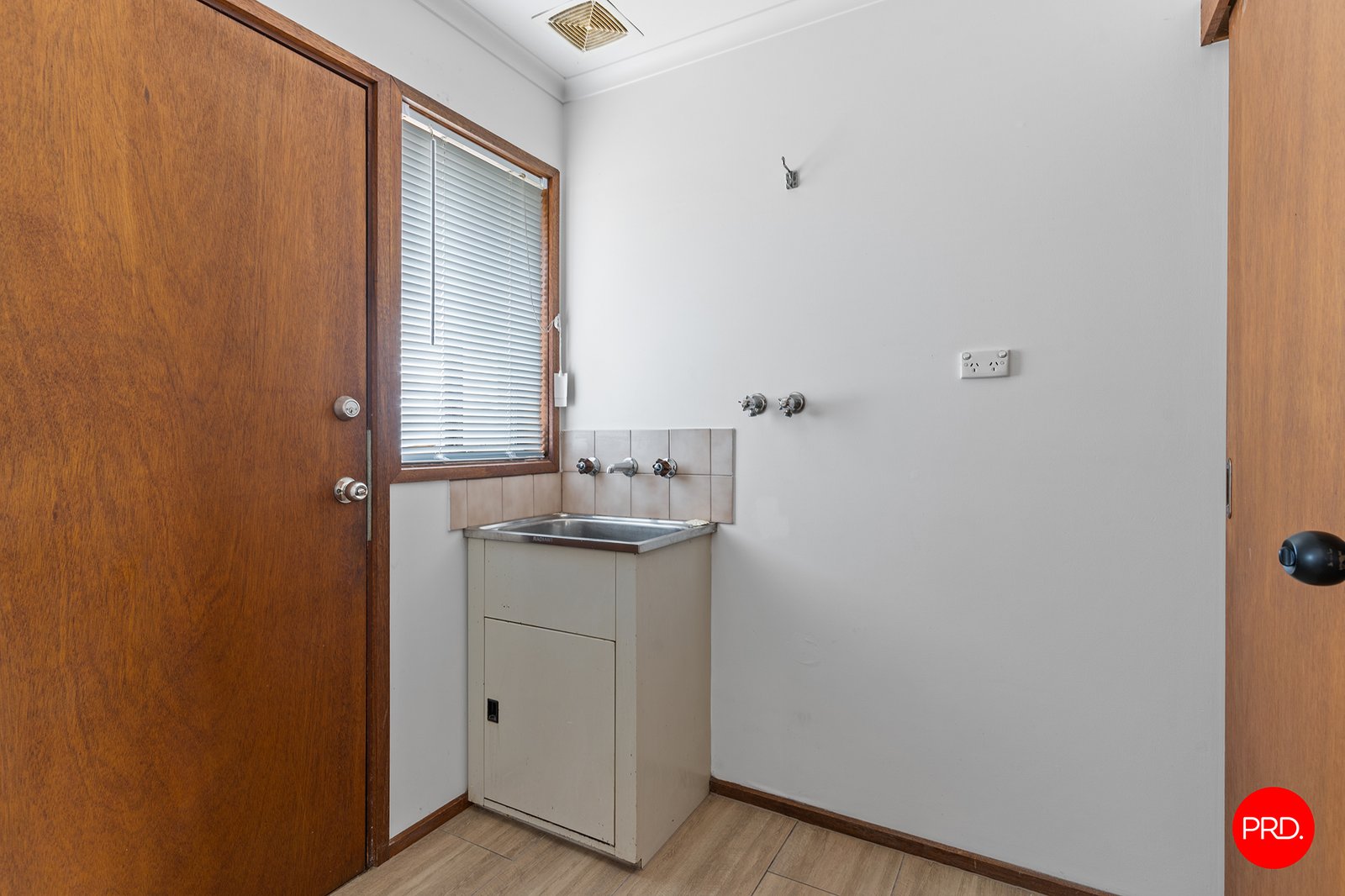 3/115 Bobs Street WHITE HILLS 11