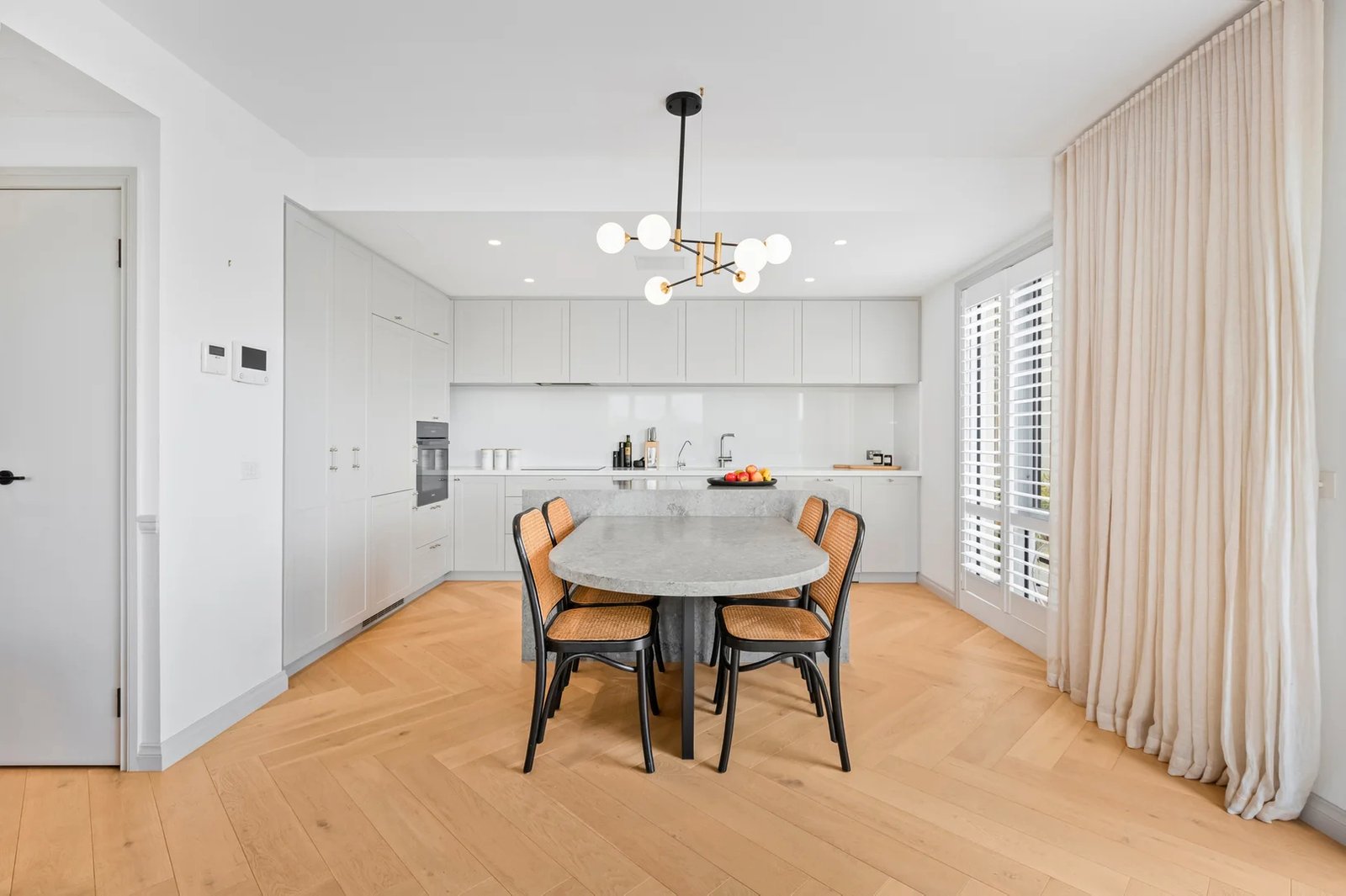 Gallery: 31/15 Liardet Street