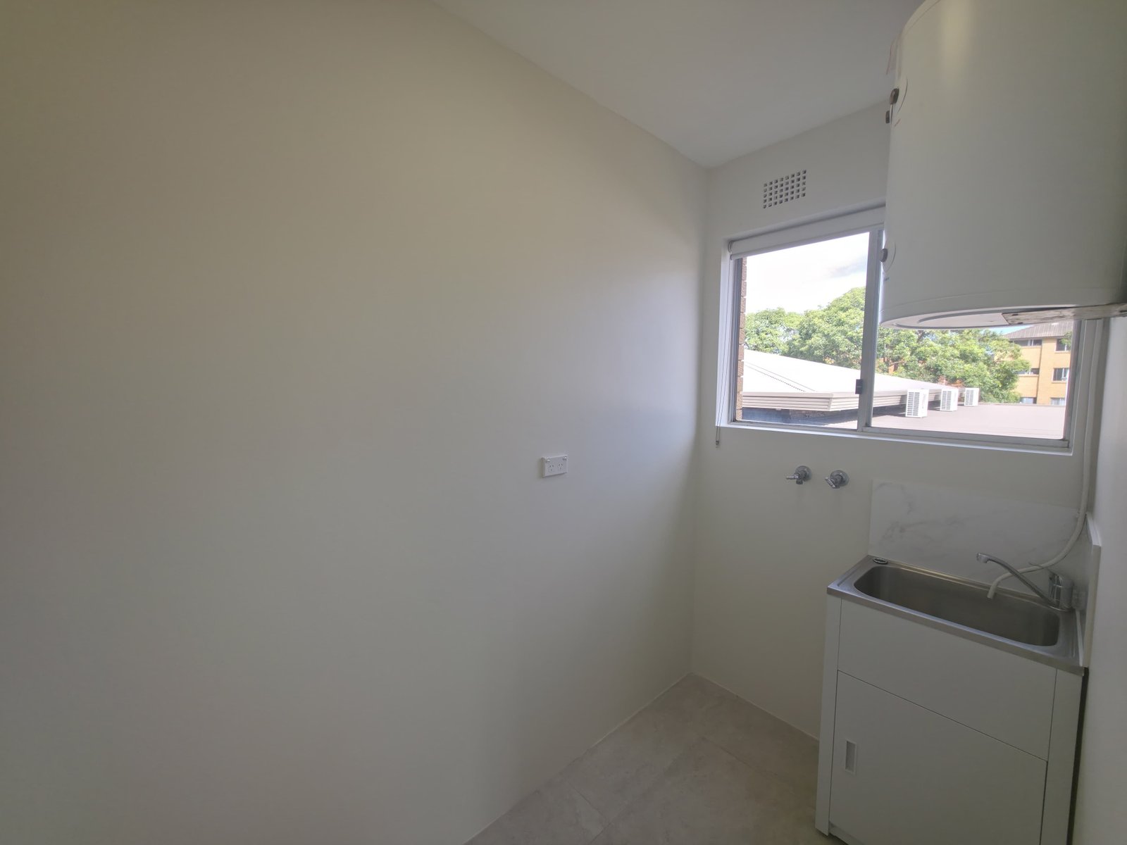 3/115 Moore Street LIVERPOOL 6