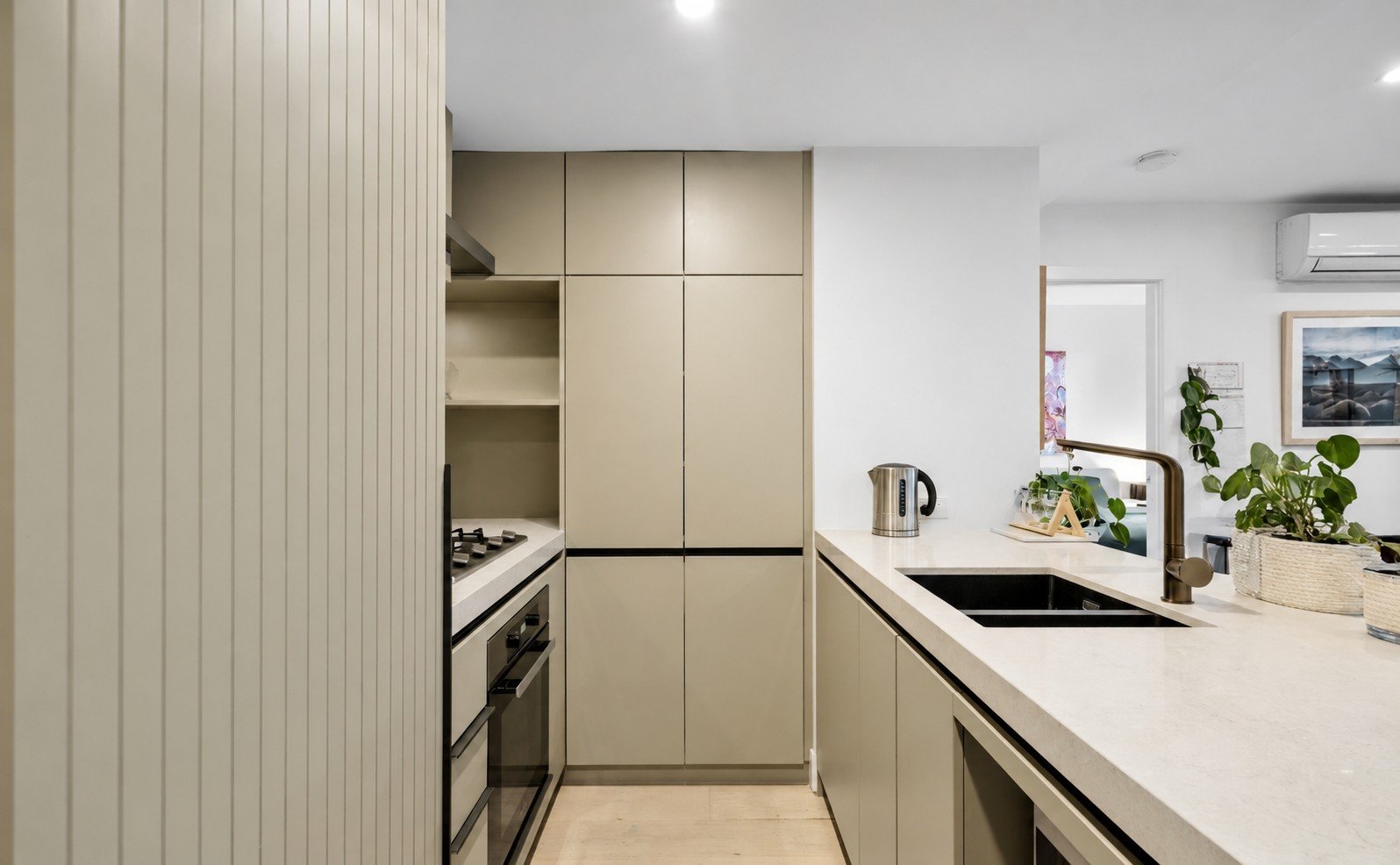 Gallery: 311/55 Camberwell Road
