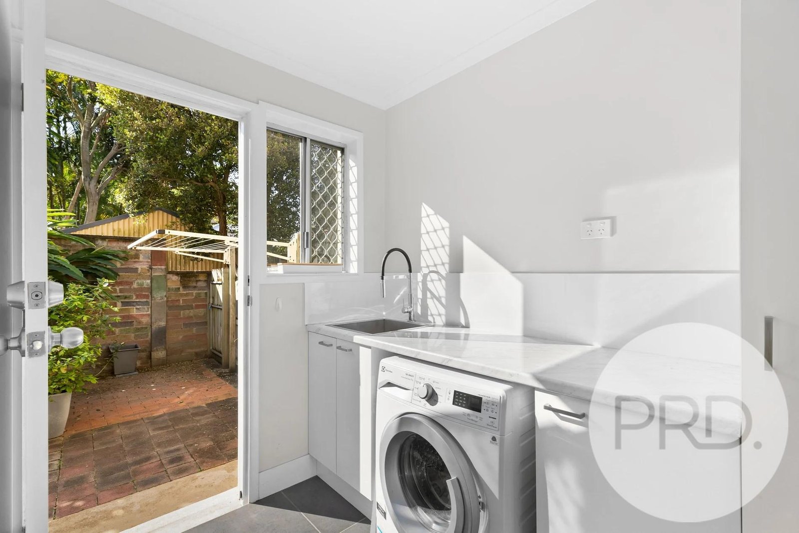 3/119 Griffith Street SANDGATE 13