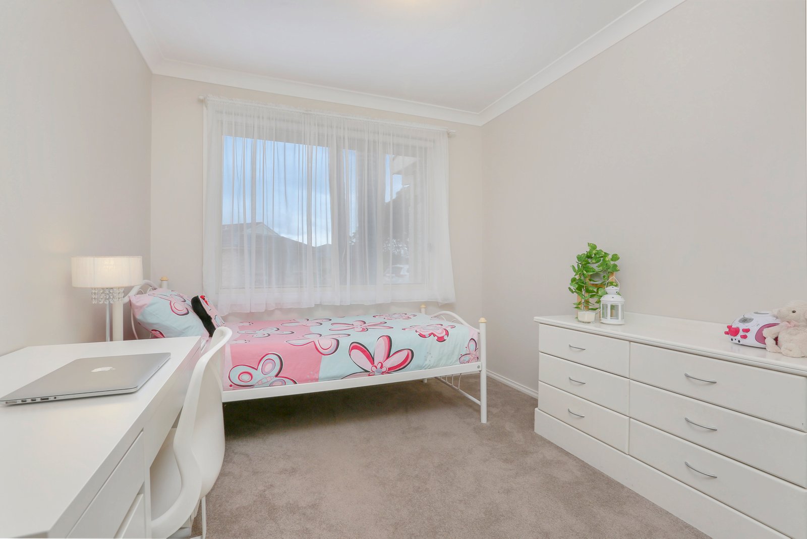 3/12-22 Marie Place HORSLEY 8