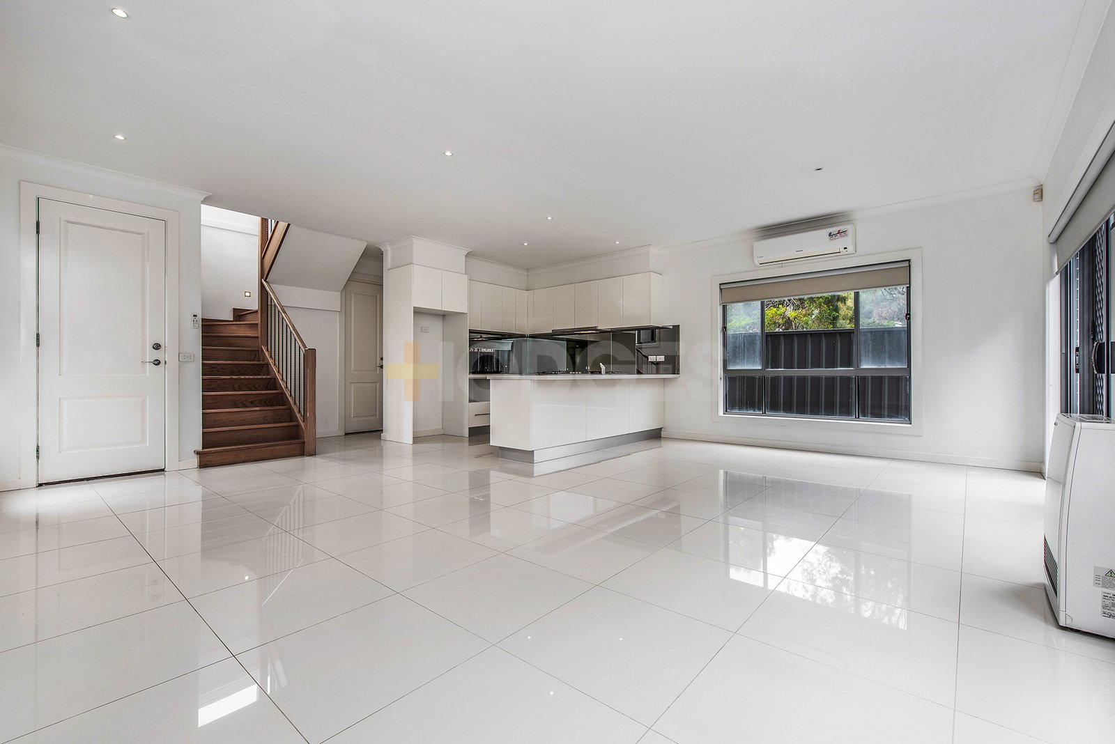 Gallery: 3/12 Charlotte Street