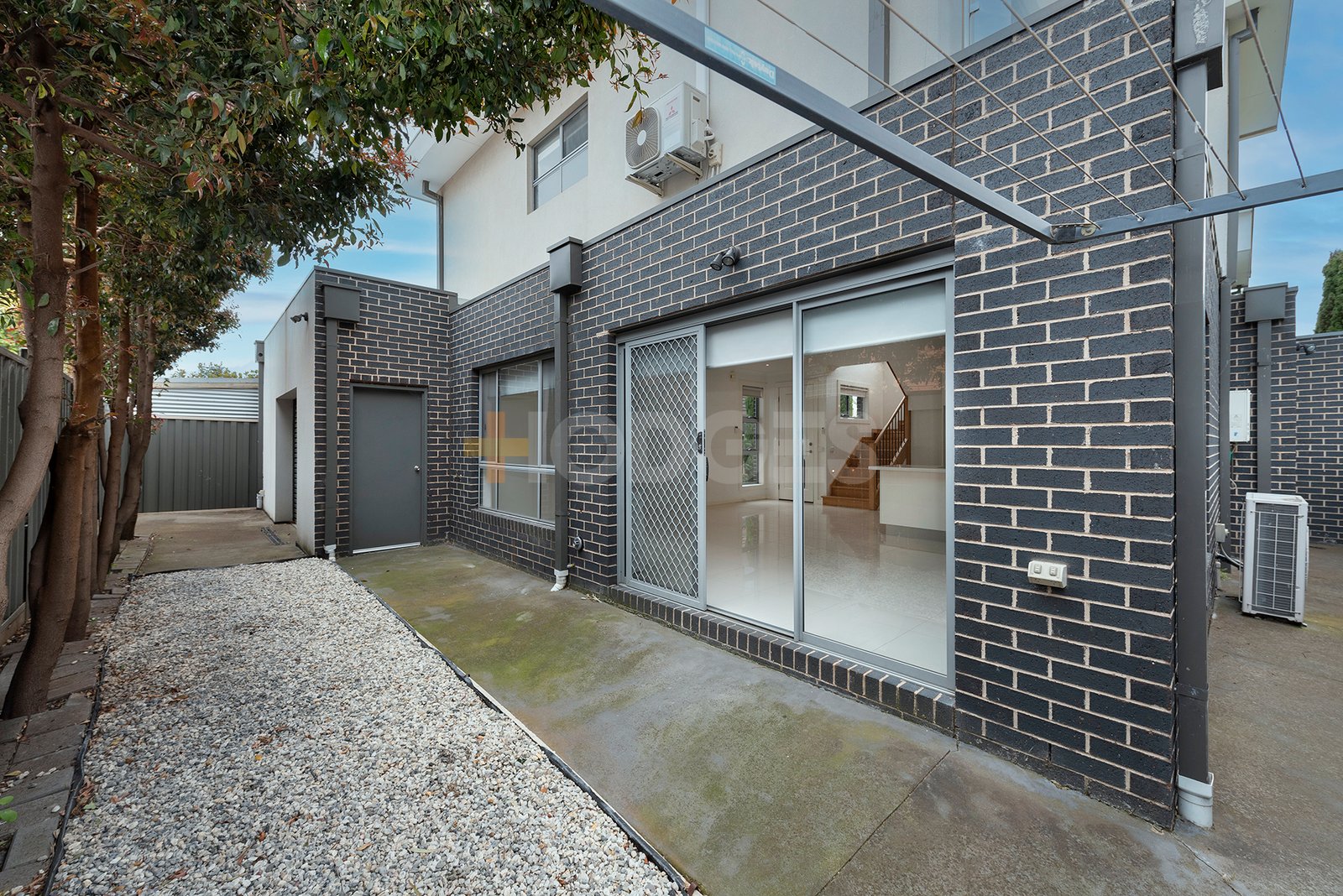 Gallery: 3/12 Charlotte Street