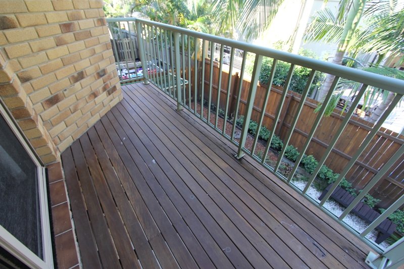 3/12 Gordon Street LABRADOR 6