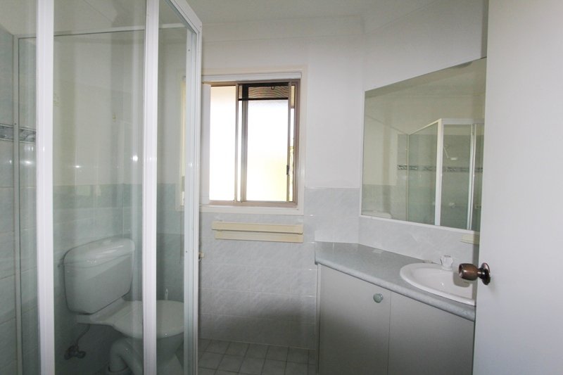 3/12 Gordon Street LABRADOR 9