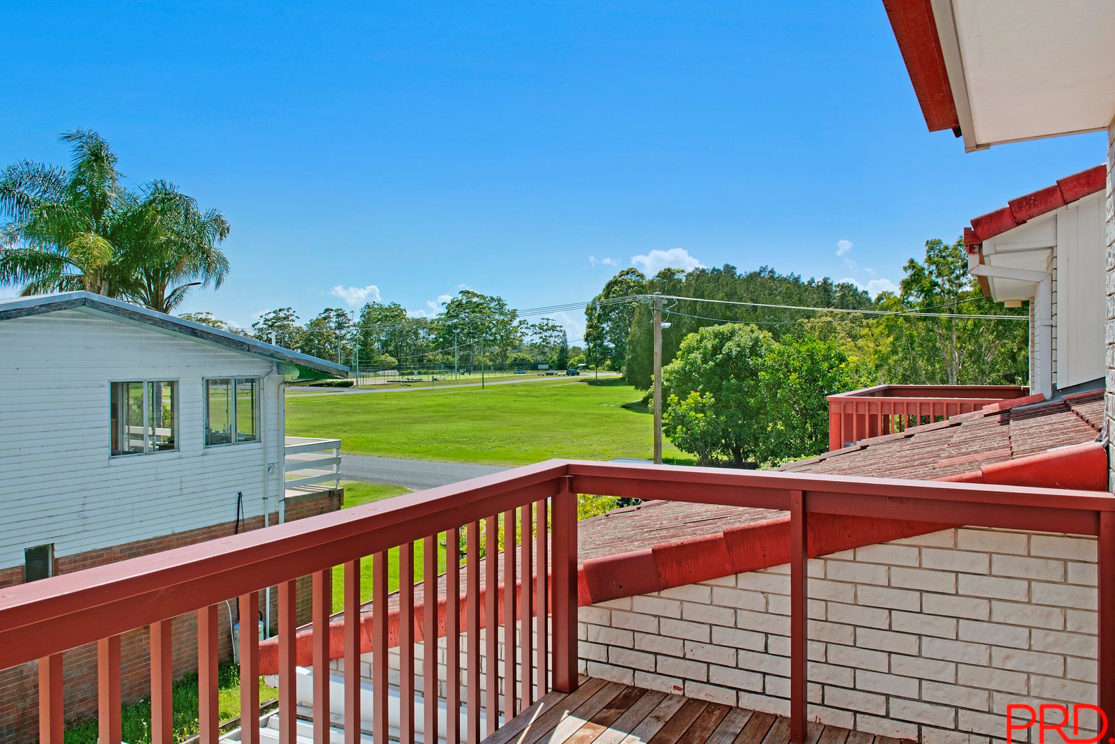 3/12 McLennan Street LAURIETON 2