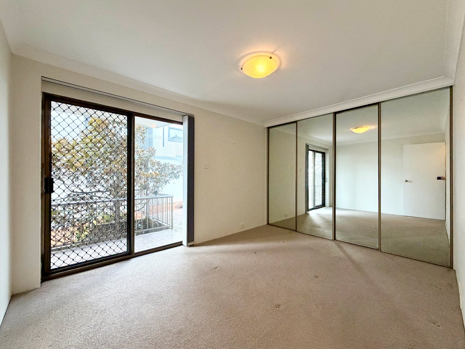 3/12 Thurlow Avenue NELSON BAY 14