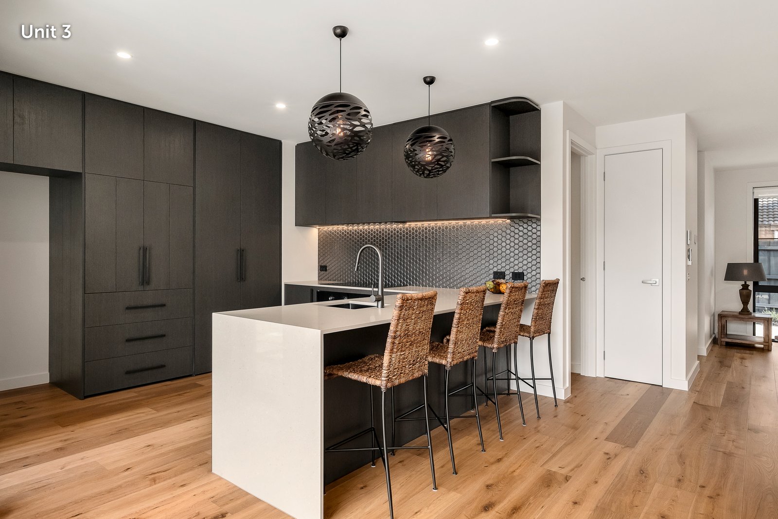 Gallery: 3/12 Woods Avenue