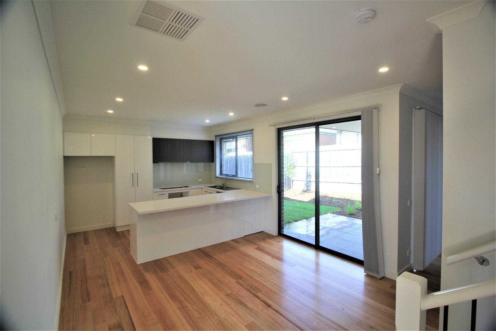Gallery: 3/12 Woonah Street