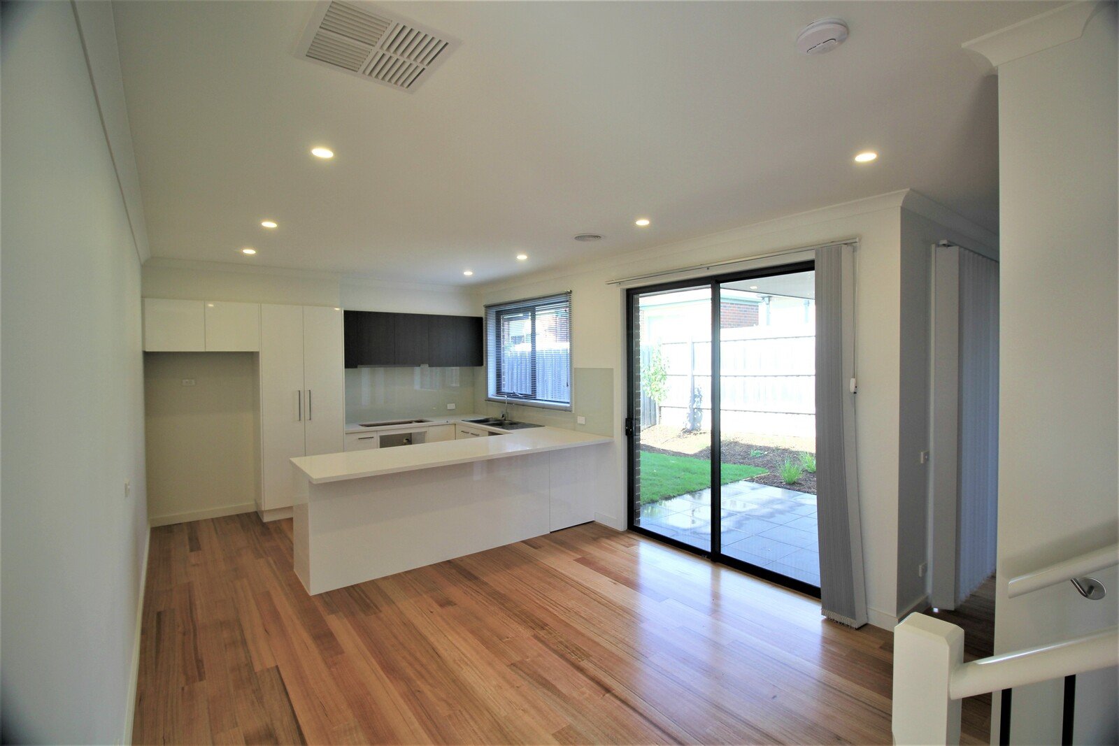 Gallery: 3/12 Woonah Street