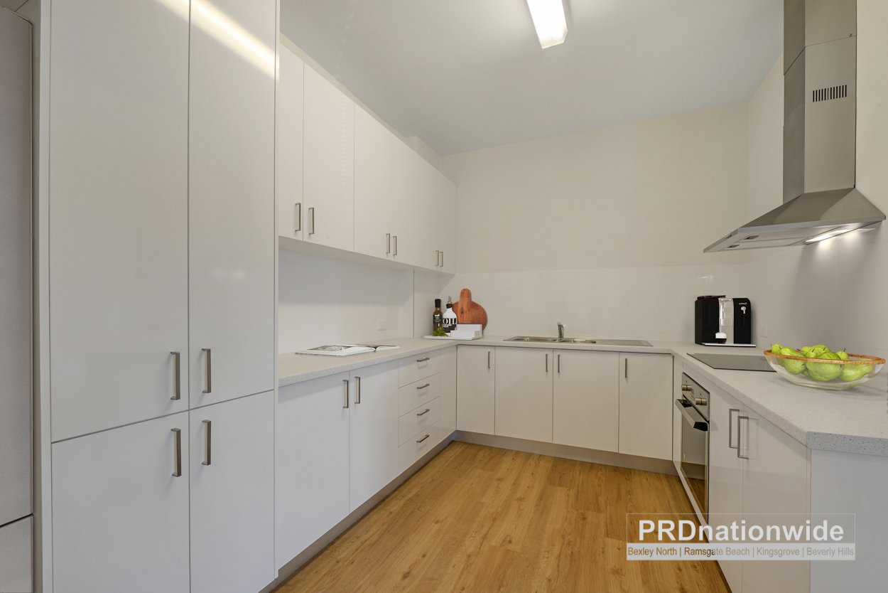 3/120 Chuter Avenue RAMSGATE BEACH 2