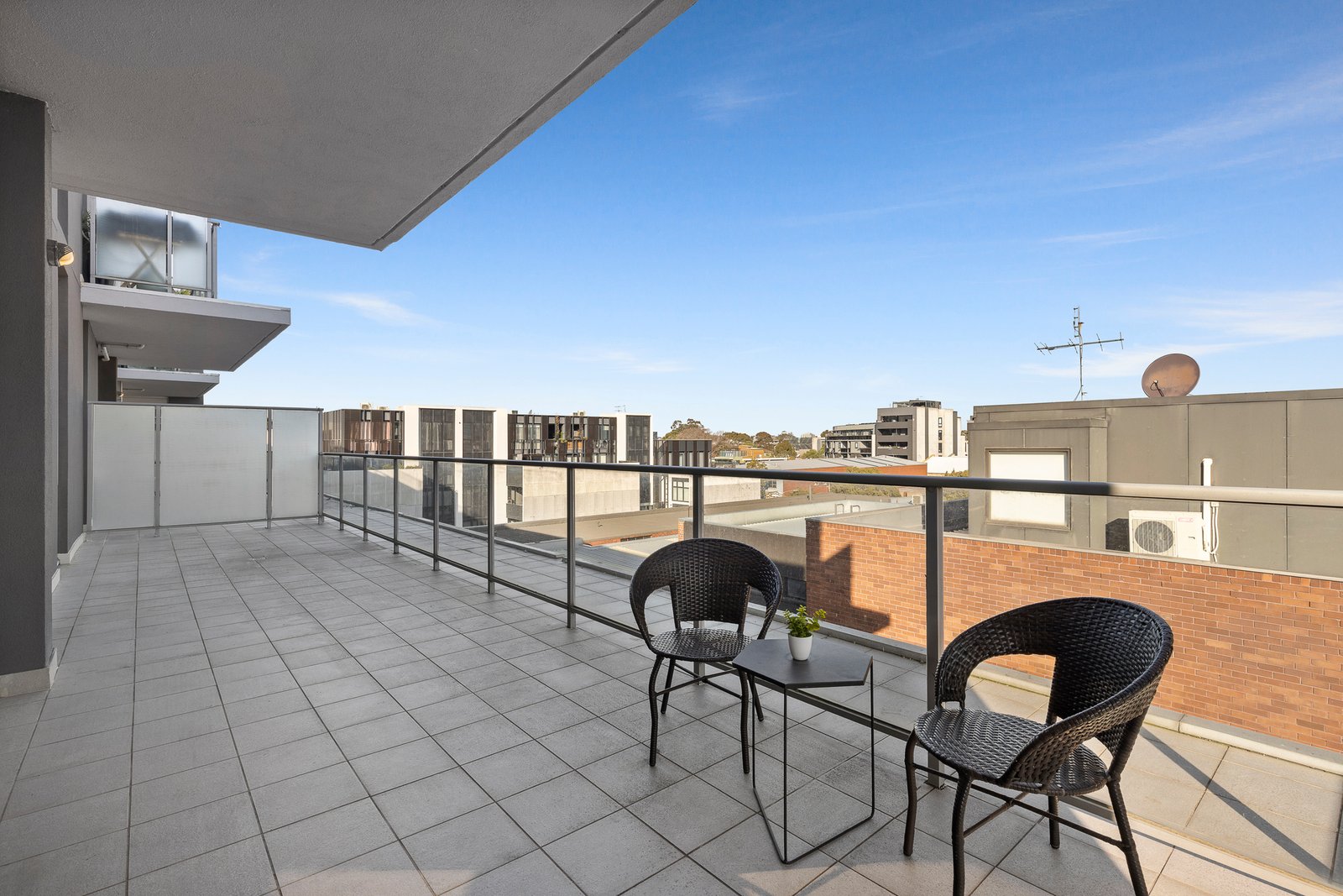 Gallery: 312/135 Inkerman Street