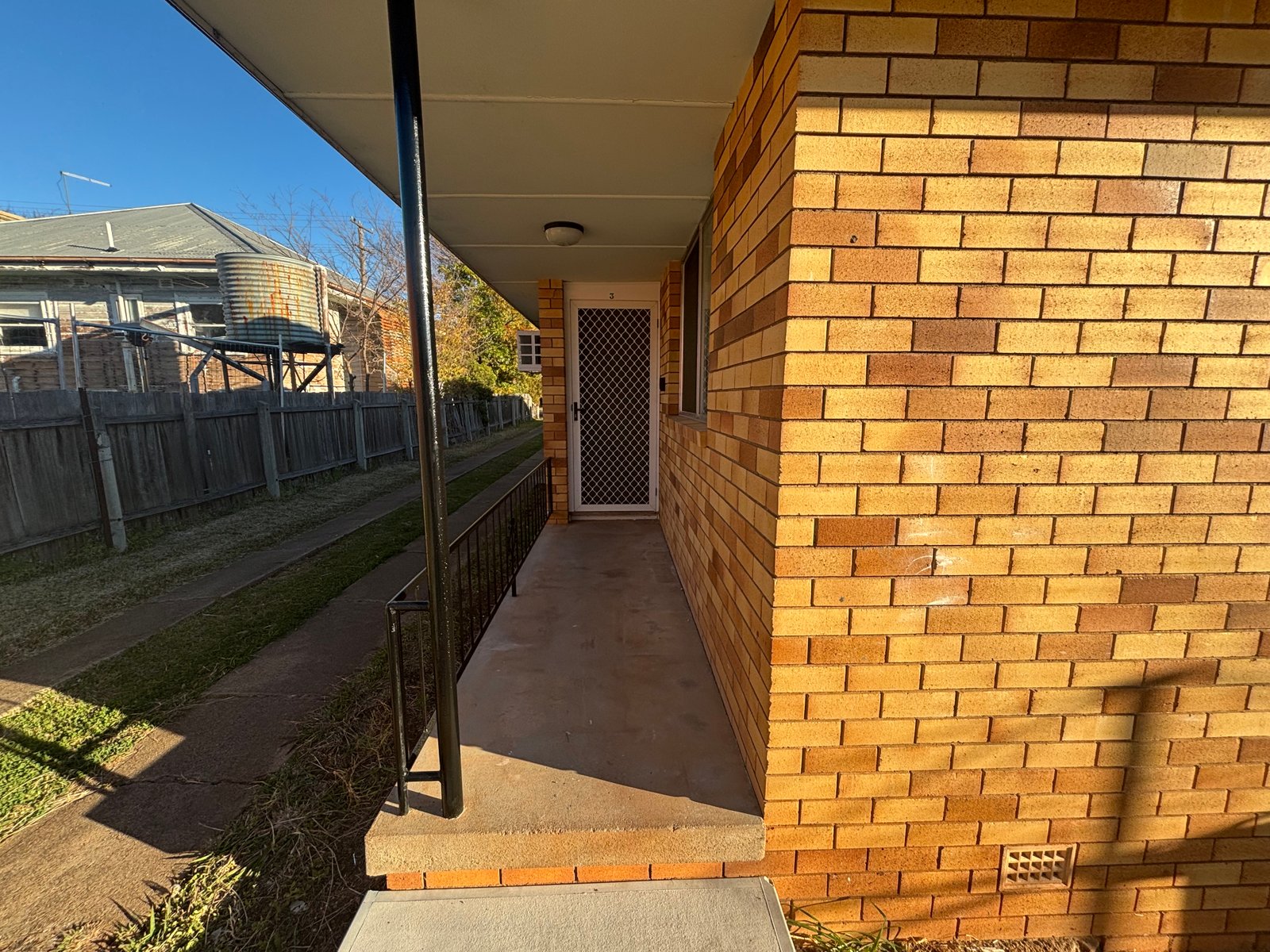 3/122 Piper Street TAMWORTH 2