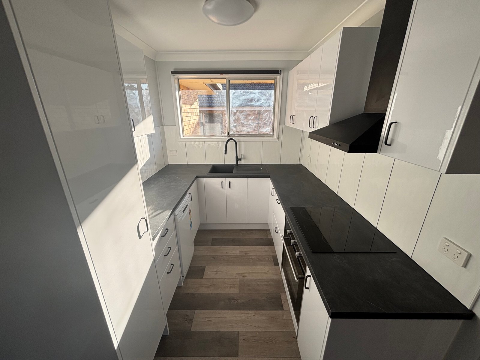 3/122 Piper Street TAMWORTH 5