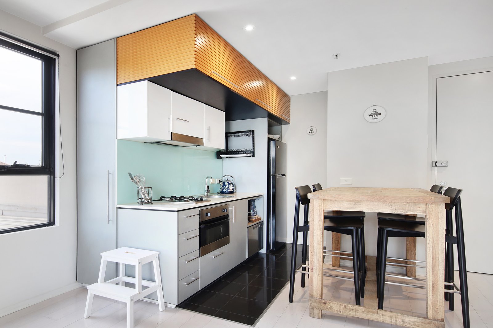 Gallery: 31/220 Barkly Street