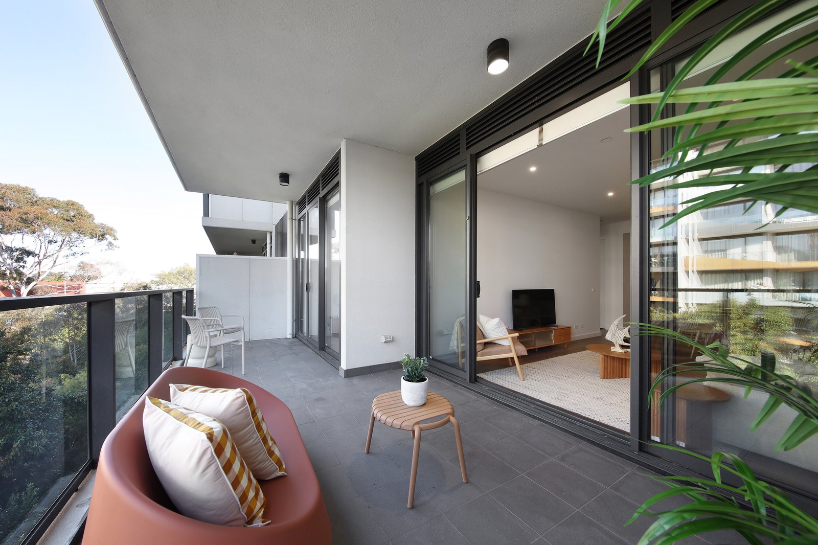 Gallery: 312/220 Bay Road