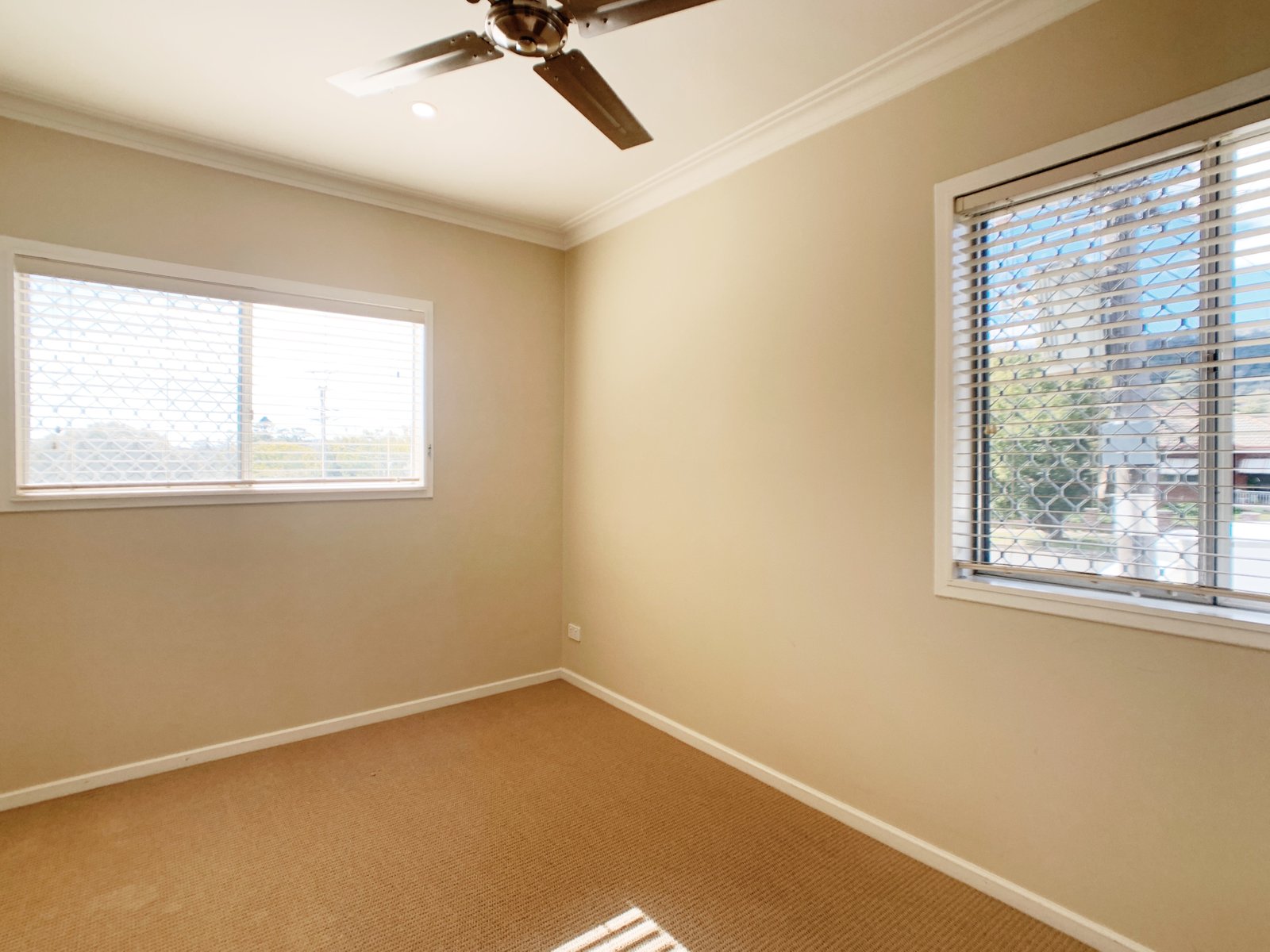 3/123A Upper Street TAMWORTH 4